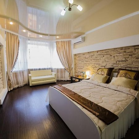 Home Hotel Na Salmyshskoy - Оренбург Экстерьер фото