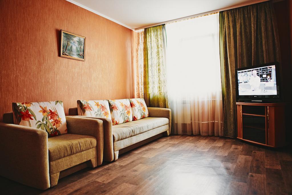 Home Hotel Na Salmyshskoy - Оренбург Номер фото